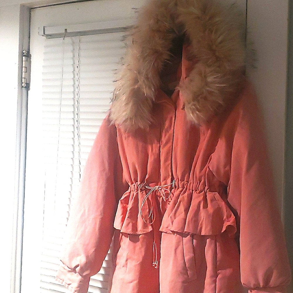 Dream show size small coat